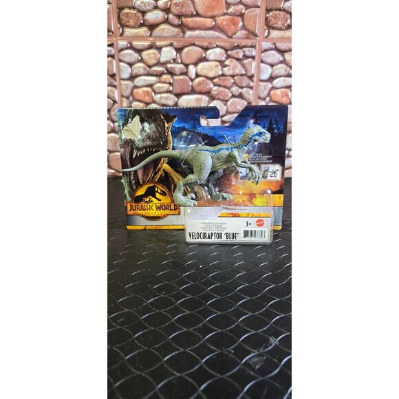 Jurassic World Dominion Ferocious Pack Velociraptor 'Blue' Dinosaur Figure #A51 - Picture 1 of 5
